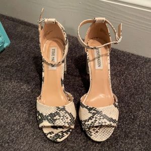 Steve Madden snakeskin print heels